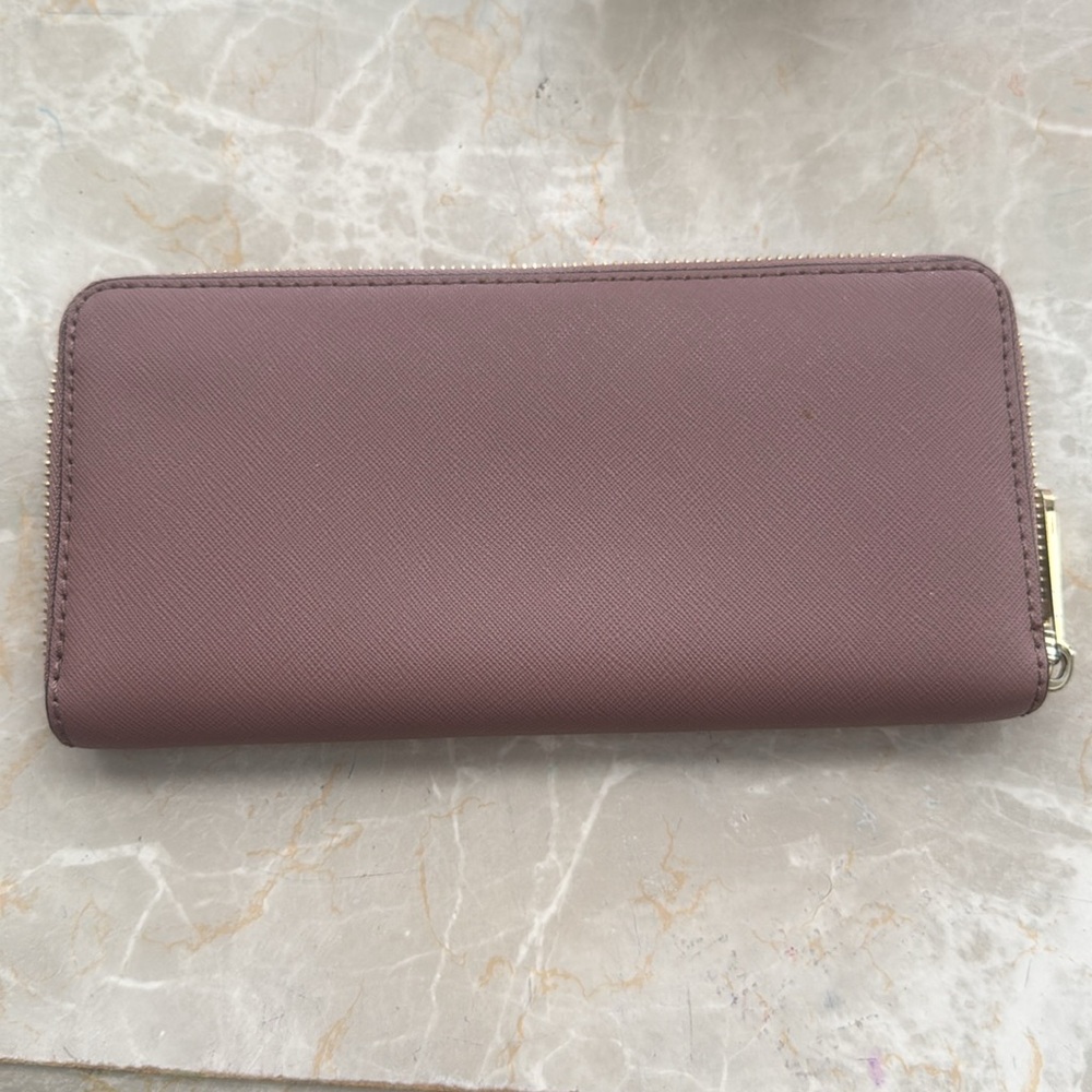 Michael Kors wallet - Picture 2 of 13